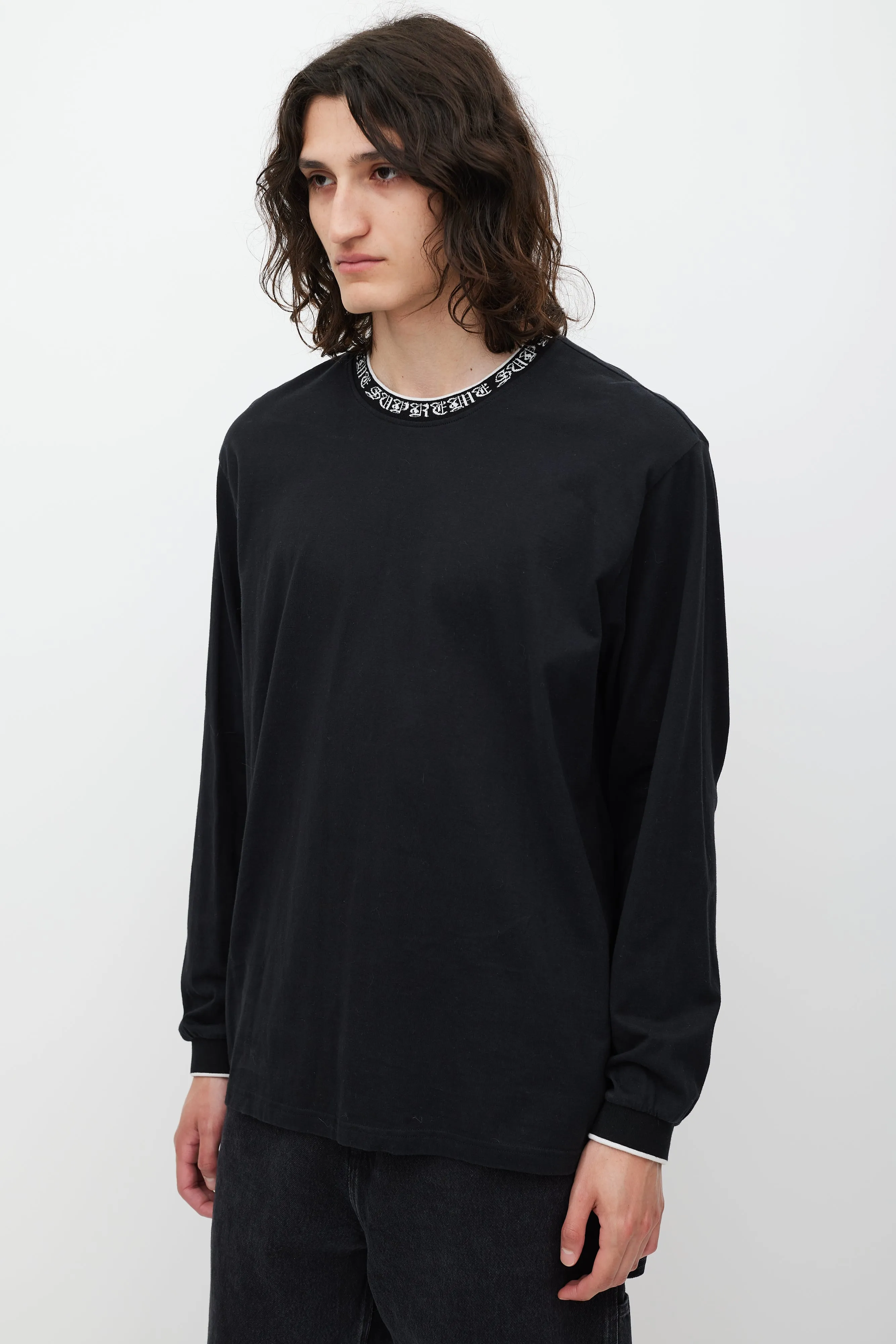 Black & White Script Logo Trimmed Top